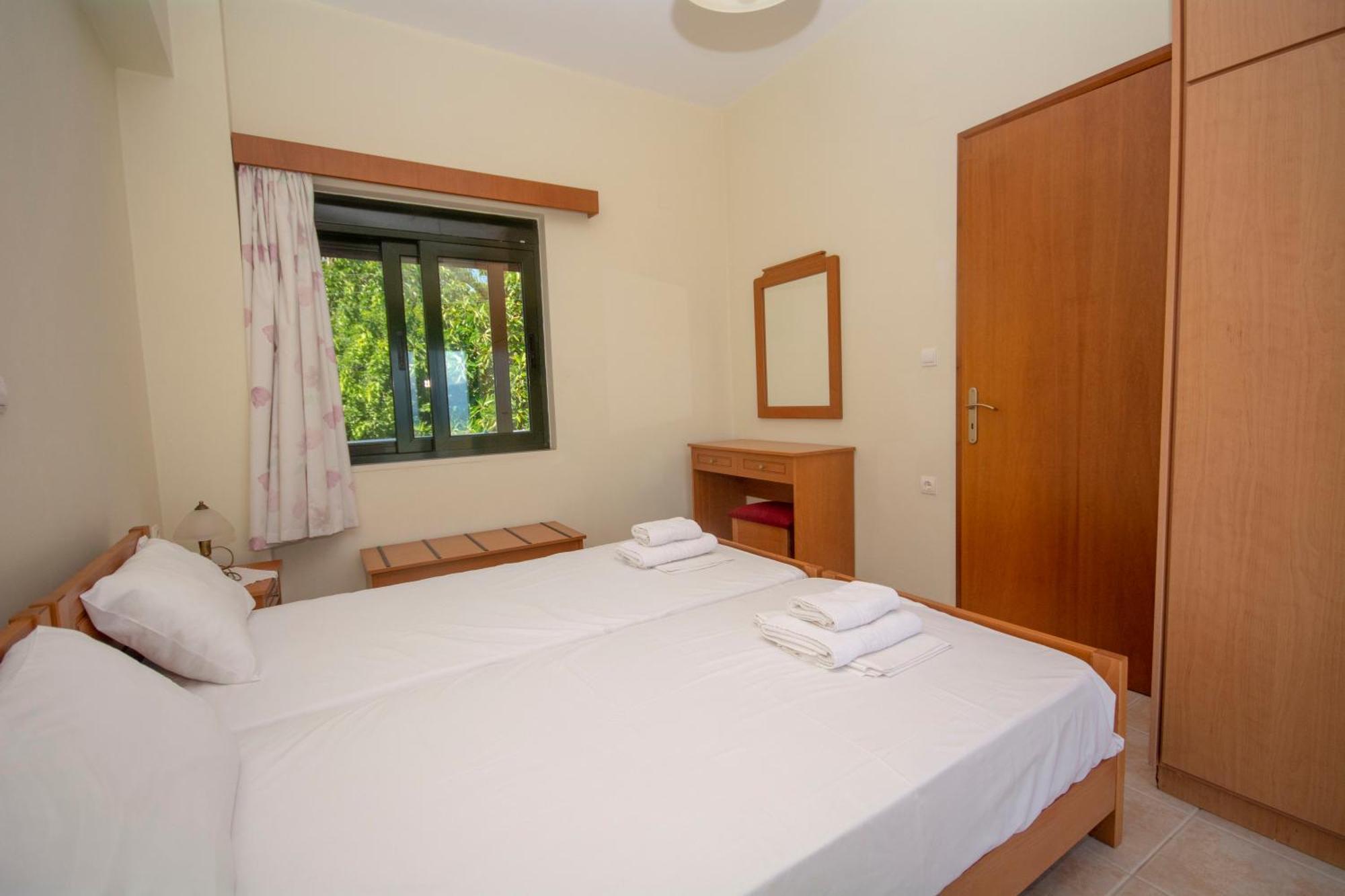 Xenios Zeus Apartments Kissamos Exterior photo